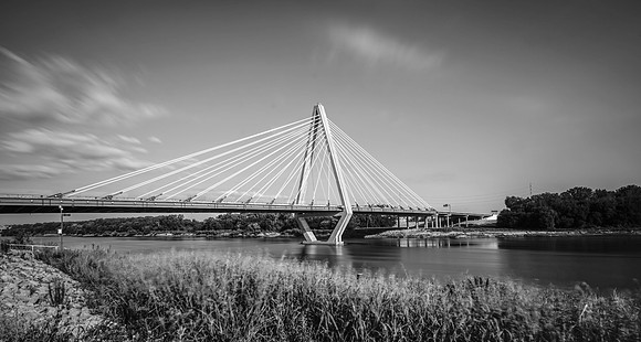 Bond bridge